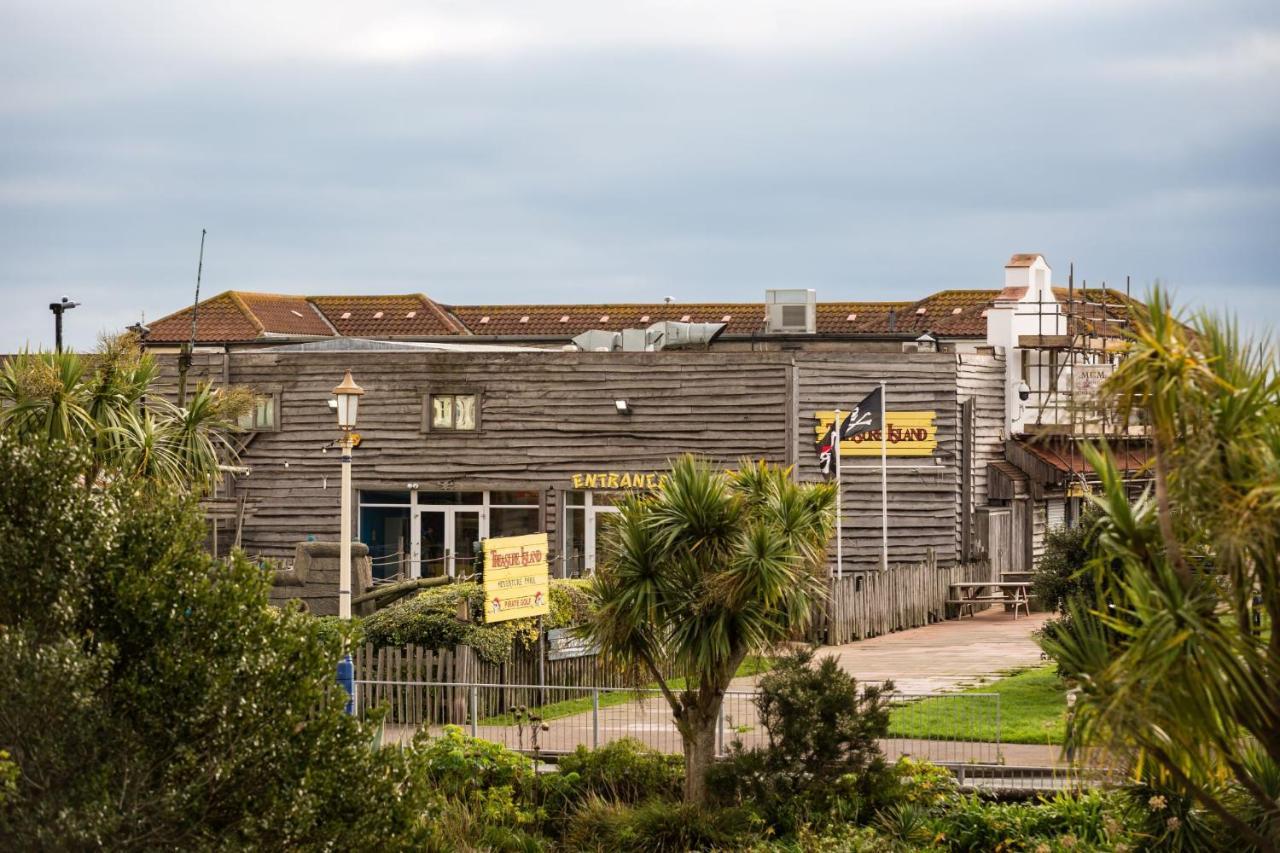 Beach In Reach Villa Eastbourne Exterior photo